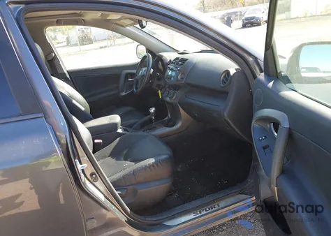 2009 Toyota Rav4 Sport V6 from USA, damaged, VIN JTMBK32V695073127